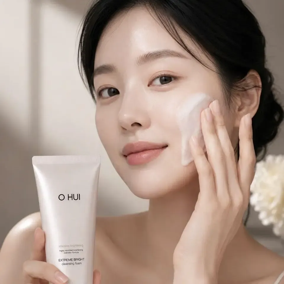 Sữa Rửa Mặt Dưỡng Trắng Da OHUI Extreme Bright Cleansing Foam 160ml